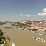 Zora Exclusive By Chors Bratislava