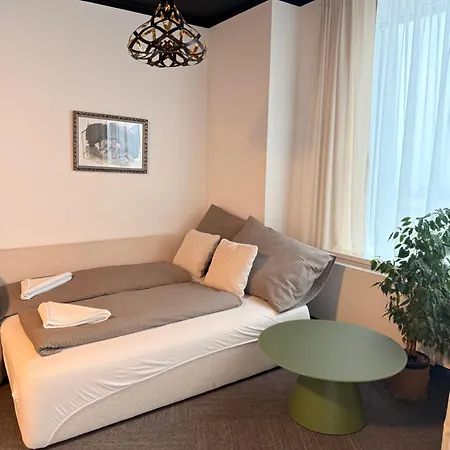 Zora Exclusive By Chors * Bratislava