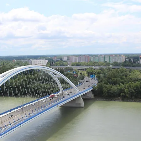 Zora Exclusive By Chors Lägenhet Bratislava